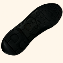 Lade das Bild in den Galerie-Viewer, Prada 2000s Trainer (EU39.5)