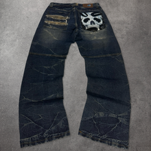 Load image into Gallery viewer, TM 2000s Straight Leg Jeans (L)