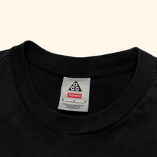 Lade das Bild in den Galerie-Viewer, Supreme Nike ACG T-Shirt (M)