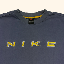 Lade das Bild in den Galerie-Viewer, Nike Vintage Sun Faded 1990s Sweater (L)