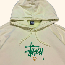 Lade das Bild in den Galerie-Viewer, Stüssy Embroidered Hoodie (XL)