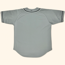 Lade das Bild in den Galerie-Viewer, Nike Vintage 2000s Shiny Silver Baseball Shirt (L/XL)