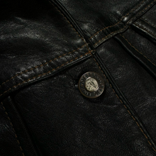 Lade das Bild in den Galerie-Viewer, Diesel Vintage 90s Croped Leather Jacket (S)