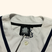 Lade das Bild in den Galerie-Viewer, Sir Benni Miles Vintage 2000s Shiny Silver Oversized Shirt (L/XL)