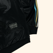 Lade das Bild in den Galerie-Viewer, Adidas 2010 Chile 62 Trefoil Wet Look Track Jacket (XL)