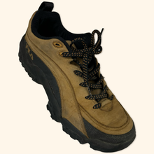 Lade das Bild in den Galerie-Viewer, Fila Outdoor Hike Boots (EU44)