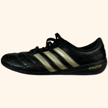 Lade das Bild in den Galerie-Viewer, Adidas Good Year 2008 Trainer (EU44)