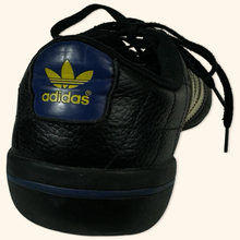 Lade das Bild in den Galerie-Viewer, Adidas Good Year 2008 Trainer (EU44)