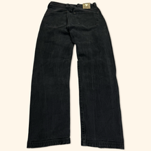 Lade das Bild in den Galerie-Viewer, Diesel Vintage Saddle Straight Leg Jeans (S/M)