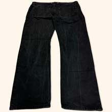 Lade das Bild in den Galerie-Viewer, Burberry Straight Leg Jeans (S/M)