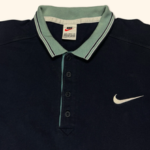 Lade das Bild in den Galerie-Viewer, Nike Vintage 90s White Tag Polo Shirt (L/XL)