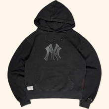 Load image into Gallery viewer, Oakley New York Yankees Hoodie (S)