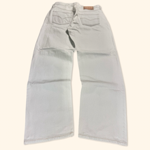 Load image into Gallery viewer, Diesel 2000s Light Blue Straight Leg Jeans (XL)