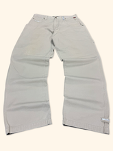 Load image into Gallery viewer, Fubu Vintage 1990s Heavy Hip Hop Baggy Jeans (XL)