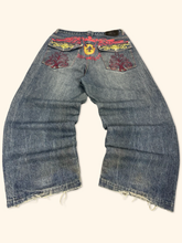 Load image into Gallery viewer, Old Skool Vintage 2000s Baggy Jeans (S/M)