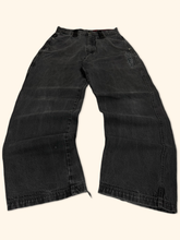 Load image into Gallery viewer, Aem'kei 2000s Hip Hop Baggy Jeans (M)