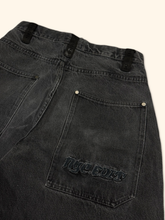Load image into Gallery viewer, Aem'kei 2000s Hip Hop Baggy Jeans (M)