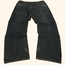 Load image into Gallery viewer, Pelle Pelle 2000s Straight Leg Jeans (L/XL)
