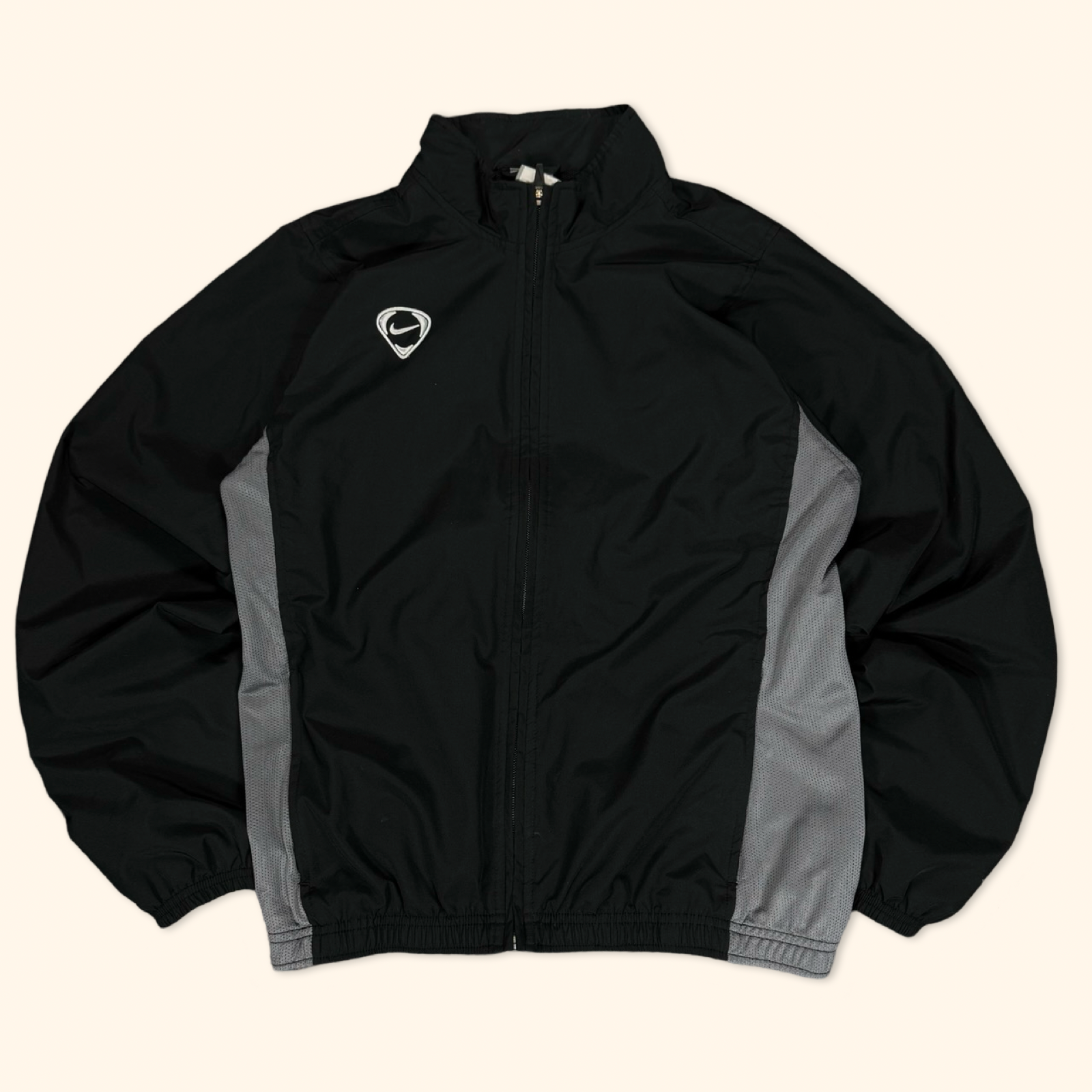 Nike 2000s Track Jacket (S) – haendmedown