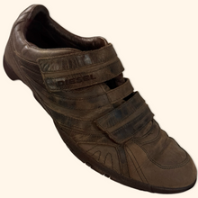 Lade das Bild in den Galerie-Viewer, Diesel 2000s Trainer (EU43)