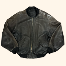 Lade das Bild in den Galerie-Viewer, Vintage 1990s Oversized Leather Jacket (L/XL)