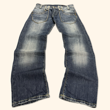 Lade das Bild in den Galerie-Viewer, Kaporal 2000s Dragon Straight Leg Jeans (M/L)