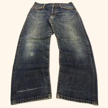 Lade das Bild in den Galerie-Viewer, Evisu Japanese Denim 2000s Straight Leg Jeans (M)