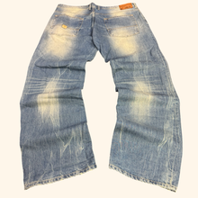 Lade das Bild in den Galerie-Viewer, Pelle Pelle 2000s Baggy Jeans (XL/XXL)