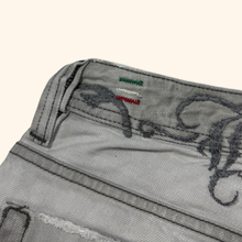 Load image into Gallery viewer, Diesel 2000s Spell Out Straight Leg Jeans (L)