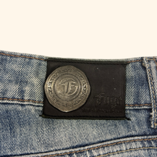 Lade das Bild in den Galerie-Viewer, Fuga 2000s Straight Leg Jeans (M/L)