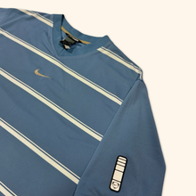 Lade das Bild in den Galerie-Viewer, Nike 2000s Vintage Sport Shirt (L)