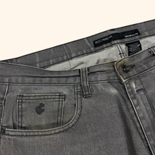 Lade das Bild in den Galerie-Viewer, Rocawear Jay-Z Straight Leg Jeans (XL/XXL)