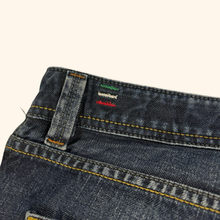 Load image into Gallery viewer, Diesel Industry "Larke" Straight Leg Jeans 32/32 (M/L)
