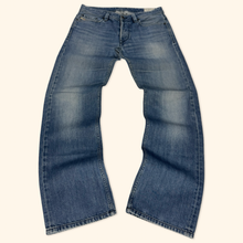 Load image into Gallery viewer, Diesel Industry "Viker" Straight Leg Jeans 31/30 (M)
