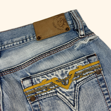 Load image into Gallery viewer, Diesel Industry Dragon Straight Leg Jeans (S)