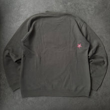 Load image into Gallery viewer, Split 2000s Skate Sweater (M)