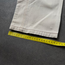 Load image into Gallery viewer, Burberry Straight Leg Jeans (M)