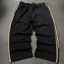 Load image into Gallery viewer, Adidas Firebird 2007 Track Pants Jogger (M/L)