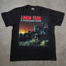 Lade das Bild in den Galerie-Viewer, Deadstock Linkin Park 2000s Graphic Band T-Shirt (S/M)