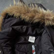 Lade das Bild in den Galerie-Viewer, Adidas 2000s Japan Style Ladies Fur Jacket (L)