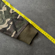 Load image into Gallery viewer, Fishbone 2000s Camo Zipper (M)