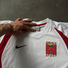 Lade das Bild in den Galerie-Viewer, Nike Soziale Stadt Spandau 2000s Jersey (L)