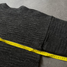 Lade das Bild in den Galerie-Viewer, Lacoste Vintage Knit Wool Sweater (M)