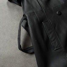Load image into Gallery viewer, Vintage 90s Leather Coat (M)