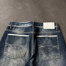 Load image into Gallery viewer, Bruno Bannani 2000s Straight Leg Jeans (M/L)