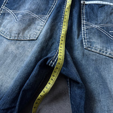 Load image into Gallery viewer, Bruno Bannani 2000s Straight Leg Jeans (M/L)
