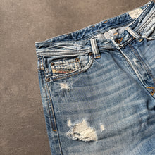 Load image into Gallery viewer, Diesel Industry "Viker" Straight Leg Jeans (M)