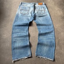 Load image into Gallery viewer, Diesel Industry "Viker" Straight Leg Jeans (M)
