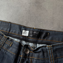 Lade das Bild in den Galerie-Viewer, Rocawear 2000s Baggy Leg Jeans (XL)