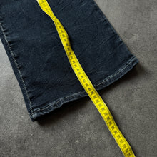 Lade das Bild in den Galerie-Viewer, 2000s Bootcut Wings Ladies Flared Jeans (M)